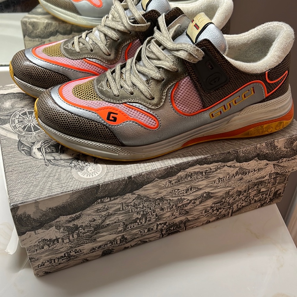 Gently Worn Gucci Sneakers Size G 12